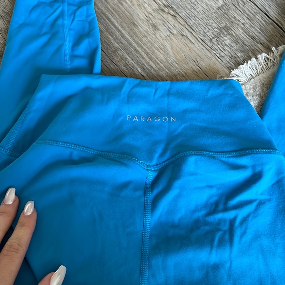 NWOT PARAGON LEGGINGS